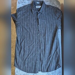 Calvin Klein Men's Dress Shirt Size Medium Striped Modern Fit Paisley Casual